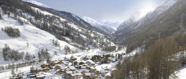 Pragelato's mountain scenery