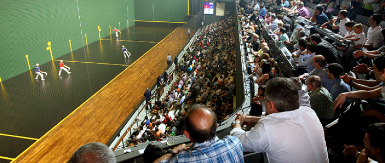The Galarreta Fronton is the best spot to watch Basque pelota