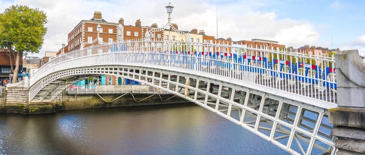 The famous Ha'penny Bridge in Dublin was built in 1816. 