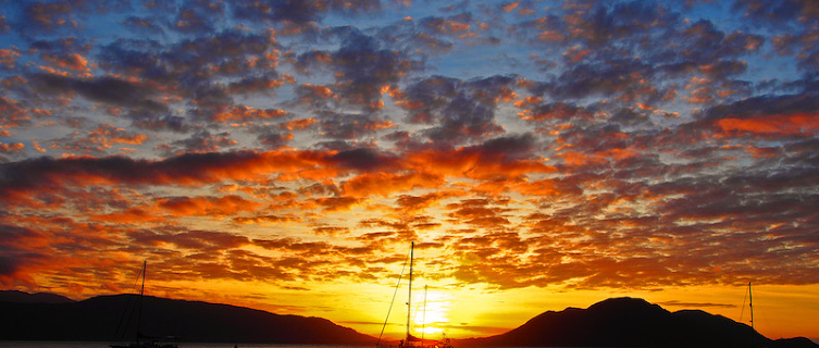 The sun sets over the beautiful Fitzroy Island
