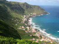 São Lourenço Bay is known for its beautiful seashell shape